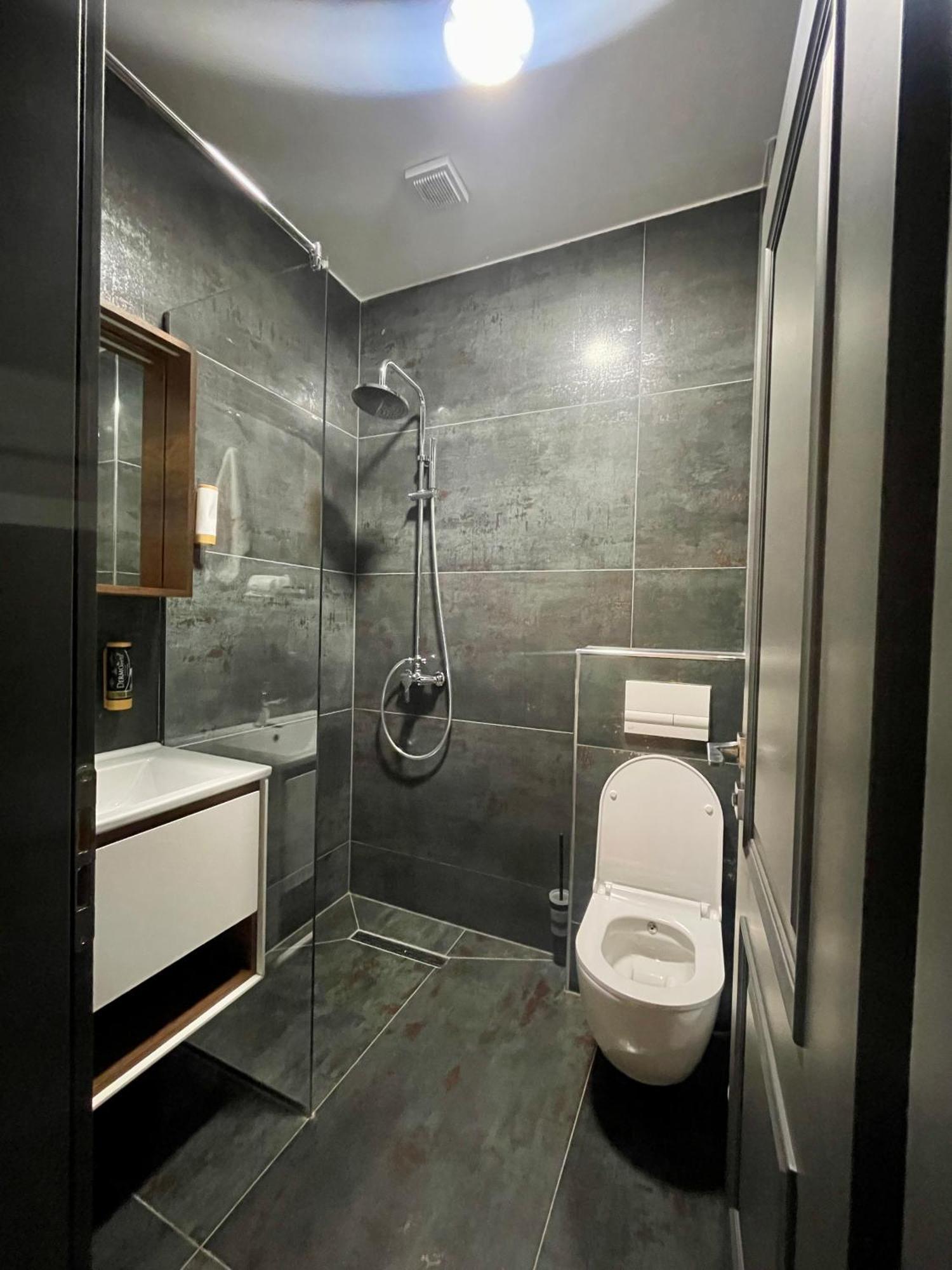 Kukes Grand Jnk Boutique Hotel מראה חיצוני תמונה