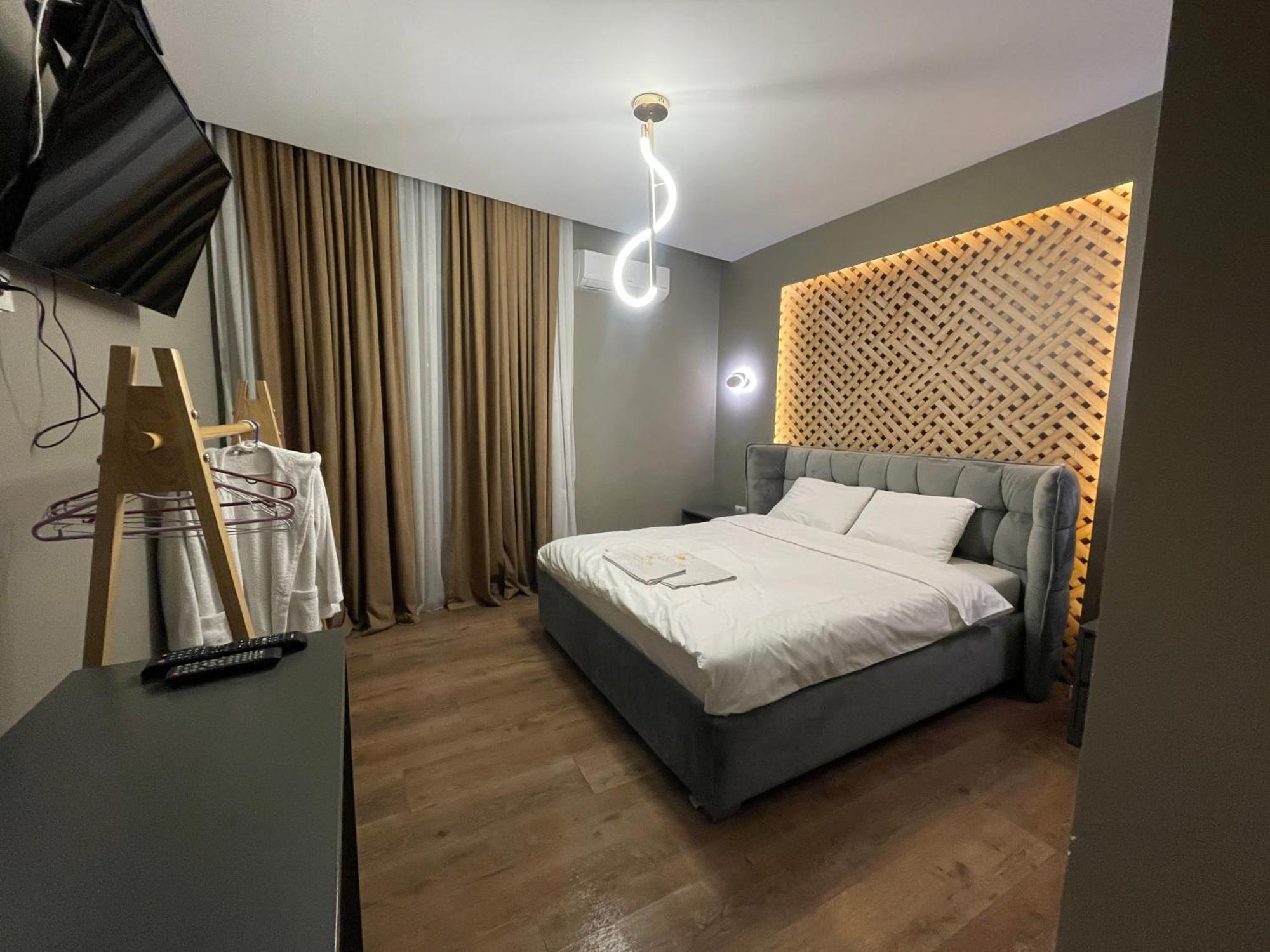 Kukes Grand Jnk Boutique Hotel מראה חיצוני תמונה